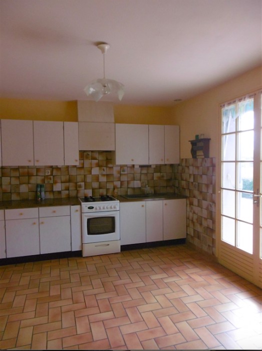 Villa 122 m² - FEILLENS 01570